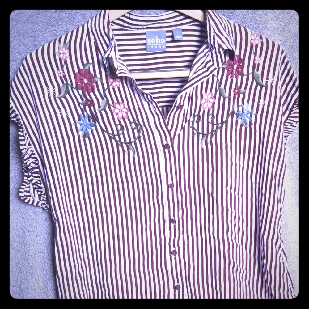 Button up with flower embroidery